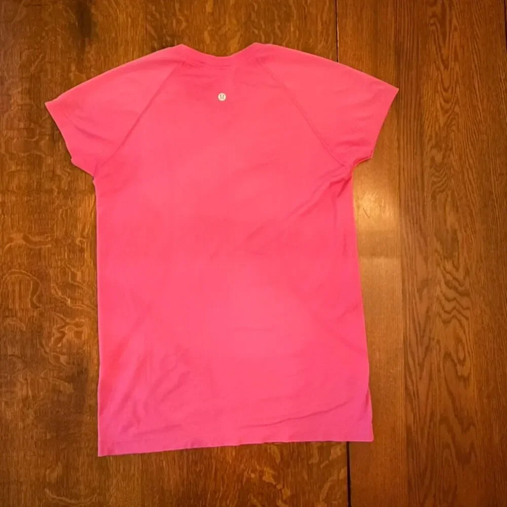 Lululemon Swiftly Tech Short Sleeve Running Top Pink Size 10